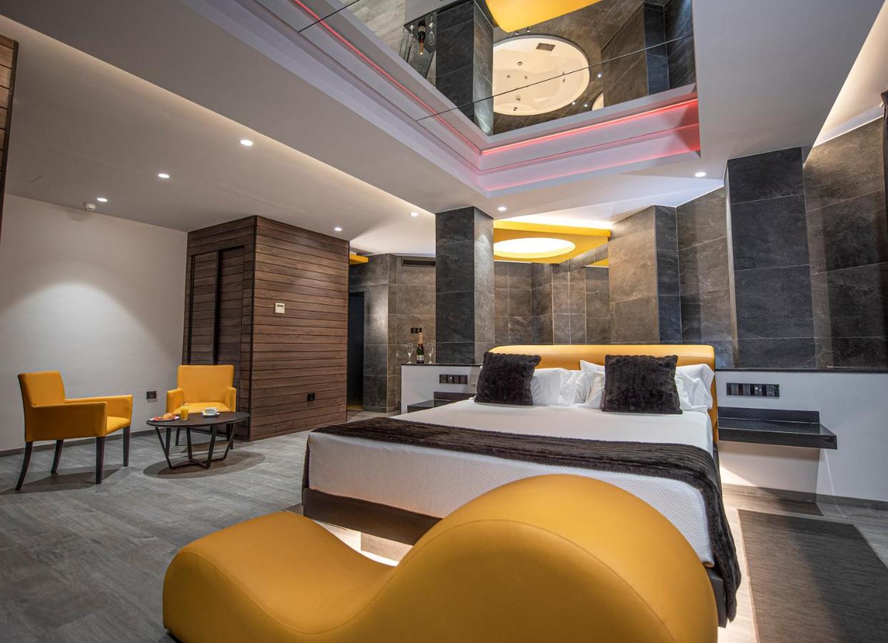 Hotel Luve Сан Антонио де Бенахебер Екстериор снимка