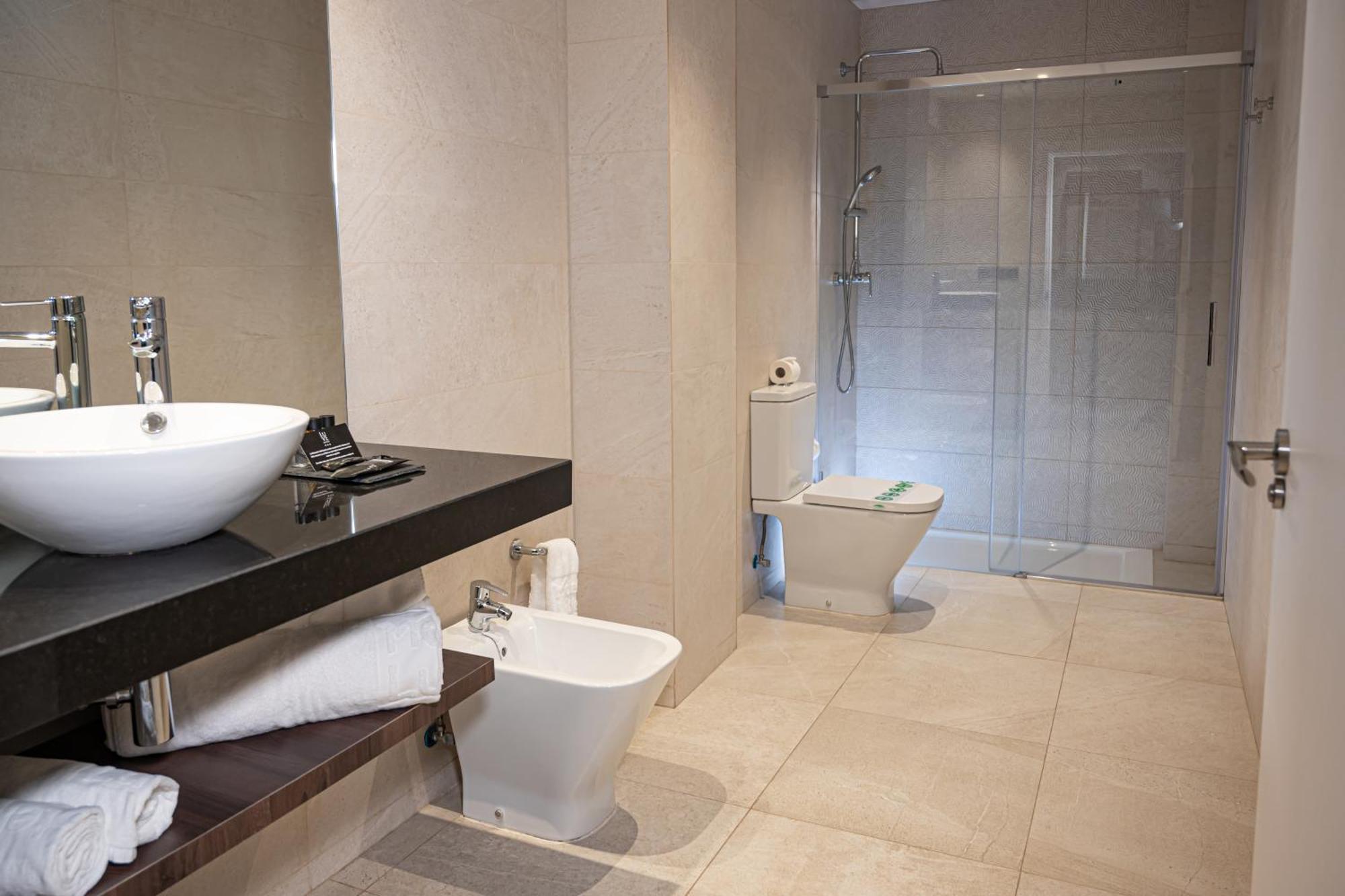 Hotel Luve Сан Антонио де Бенахебер Екстериор снимка