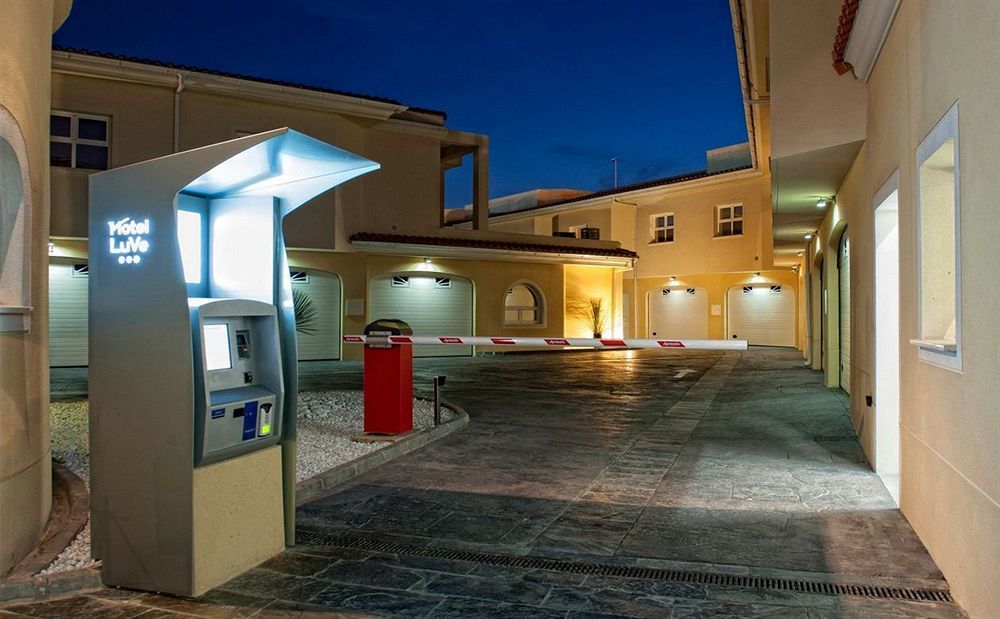 Hotel Luve Сан Антонио де Бенахебер Екстериор снимка